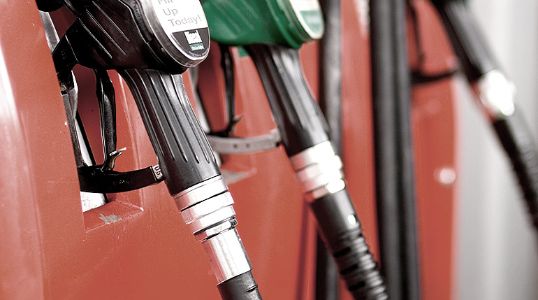 Rising bond yields and oil prices weigh on sentiment